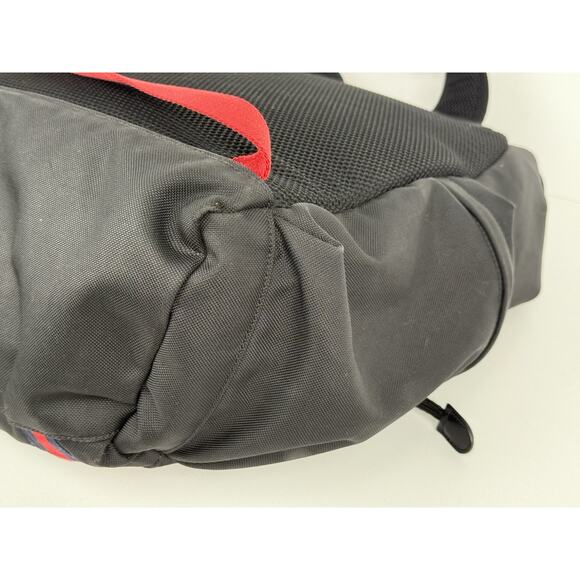 Gucci Animalier Tiger Head Backpack Black with Black Hardware - Picture 10 of 16